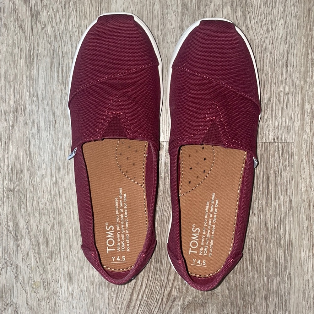 Toms
